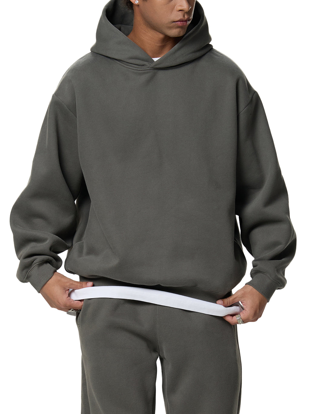 ESSENTIAL HOODIE
